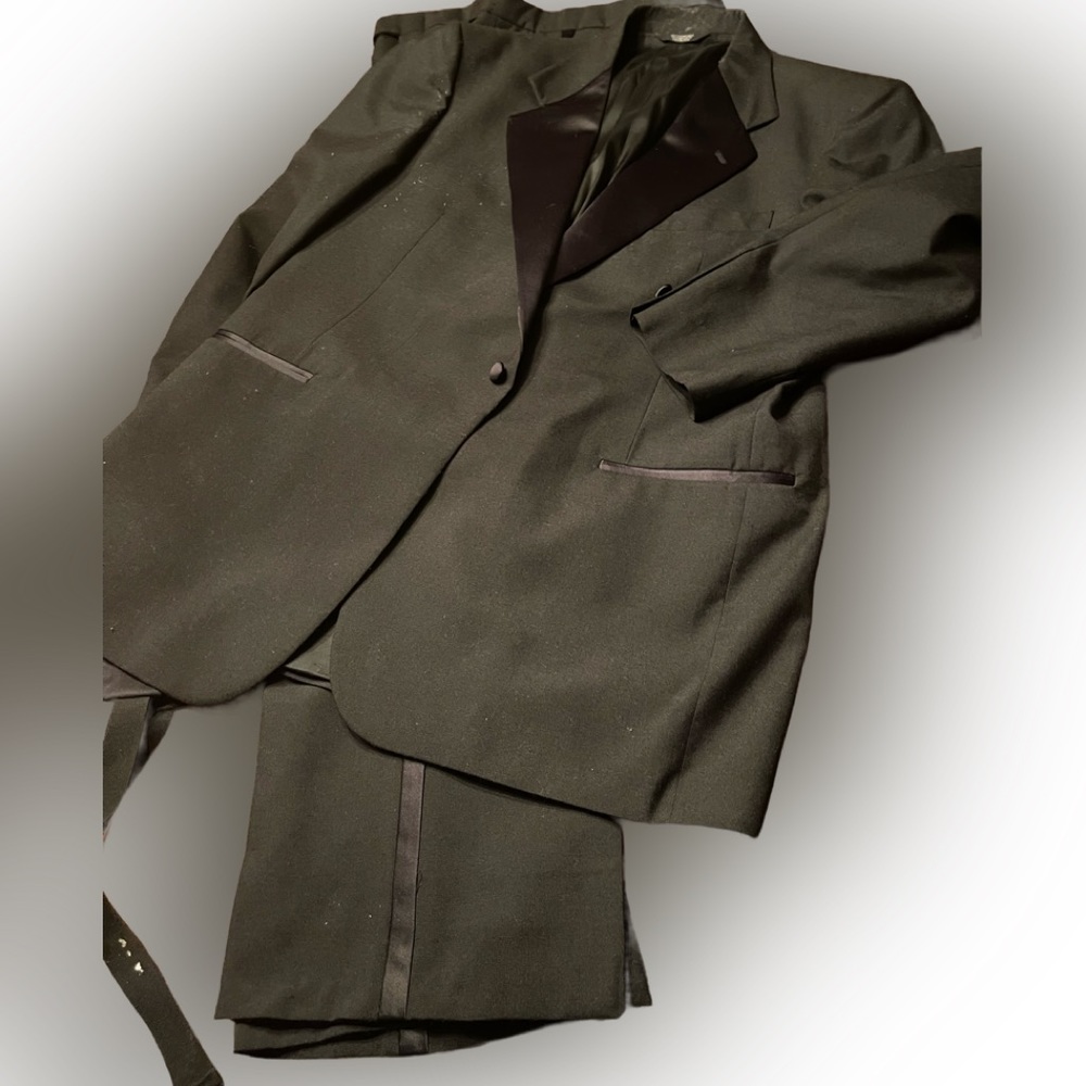 Barry Manufacturing Tuxedo Suit - image 2